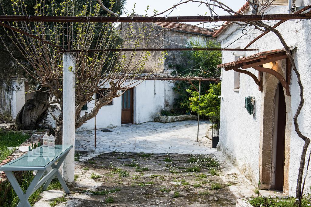 Traditional House Alikampos Esterno foto